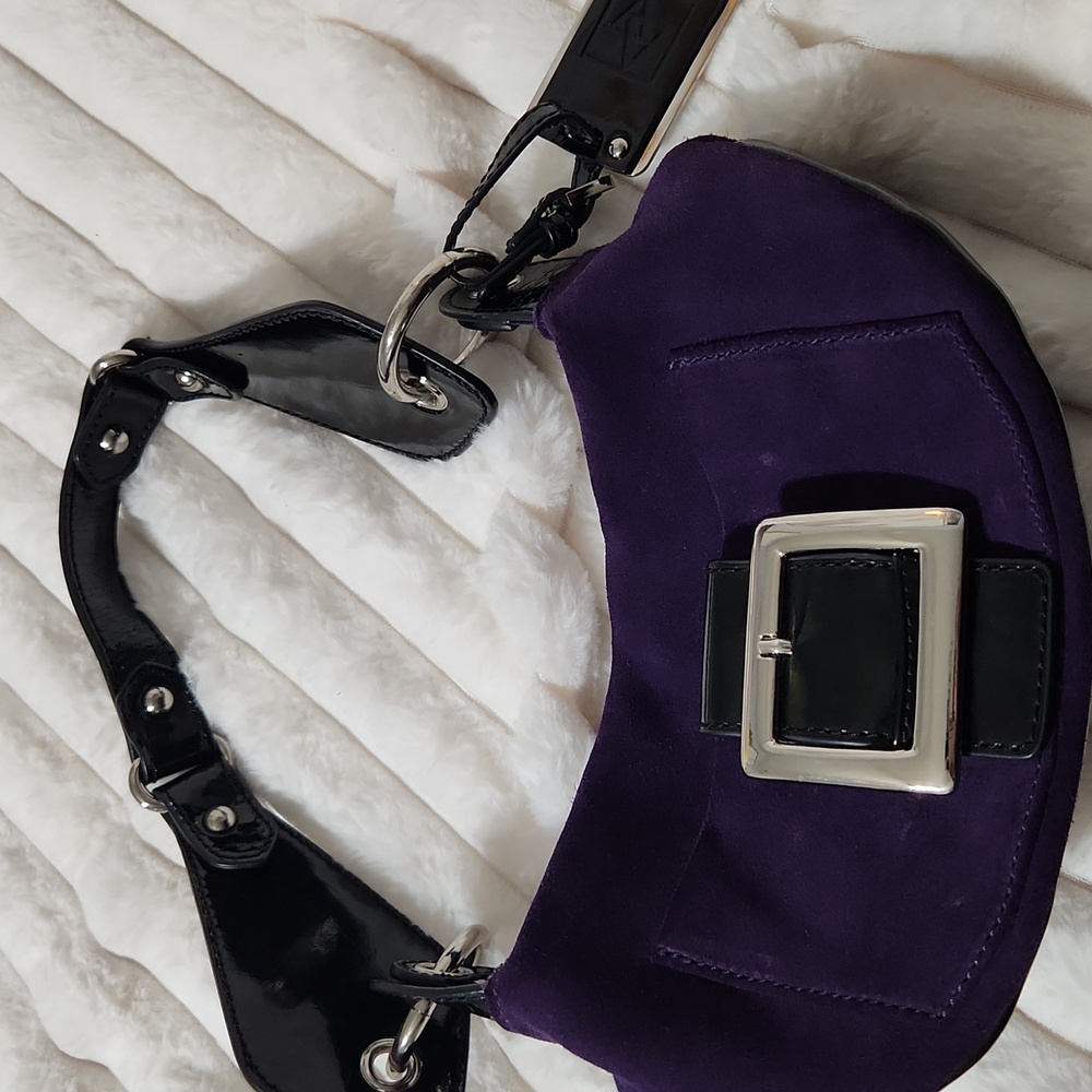 Small Adrienna Vittadini bag